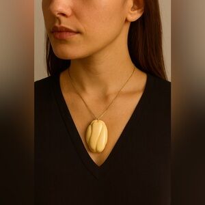 Vintage 1980s GERDA LYNGGAARD MONIES Danish Modern Oval Bone Clip Earring